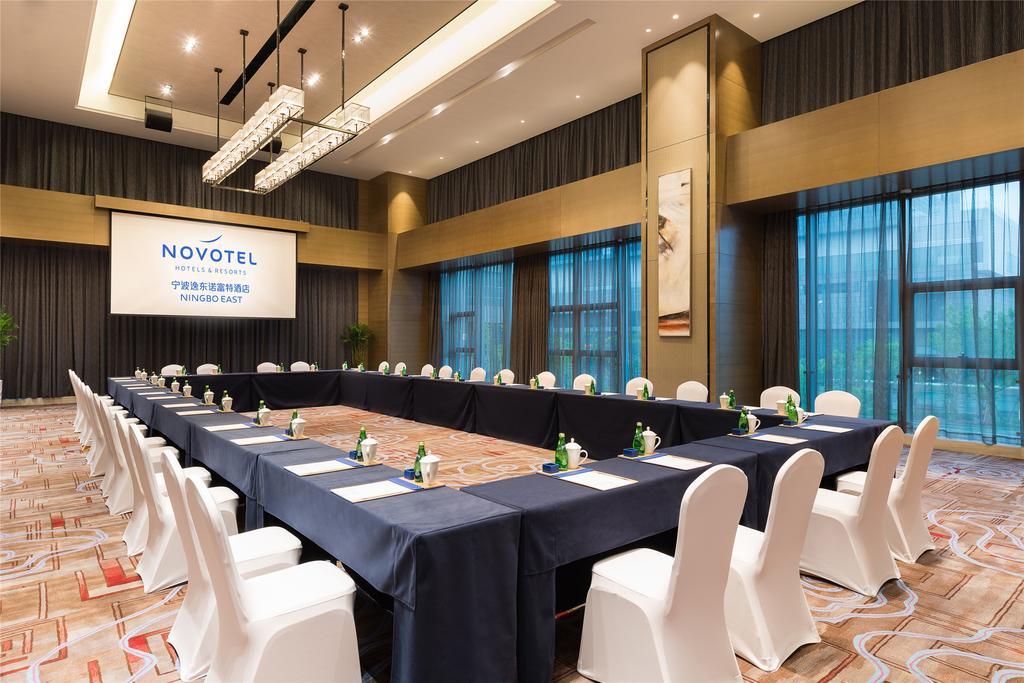 Novotel Ningbo East Exterior photo
